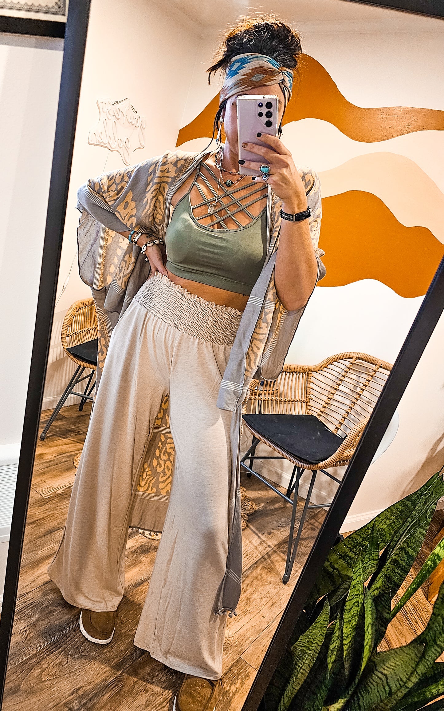 Studio|Boho Smocked Waistband Palazzo Pants In Heather Beige