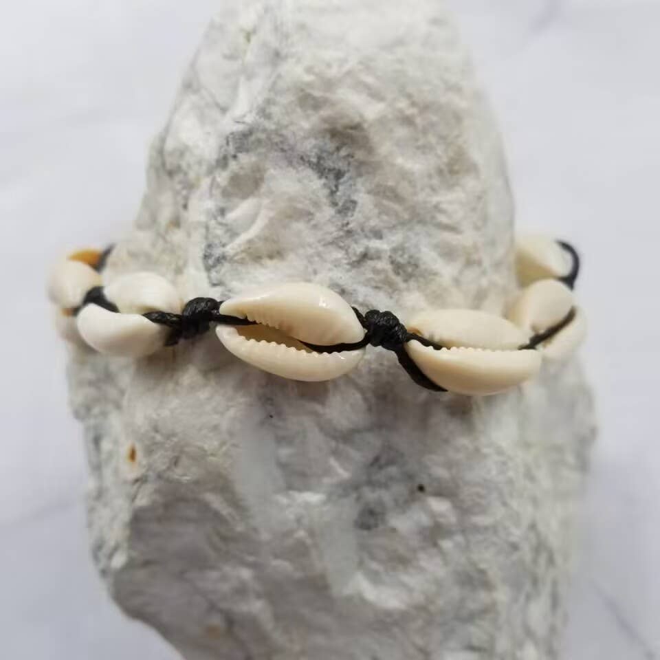 Studio|Handmade Woven Shell Bracelet