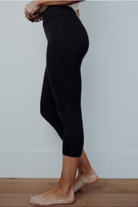 Studio|Your Favorite Capri Leggings OG