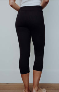 Studio|Your Favorite Capri Leggings OG